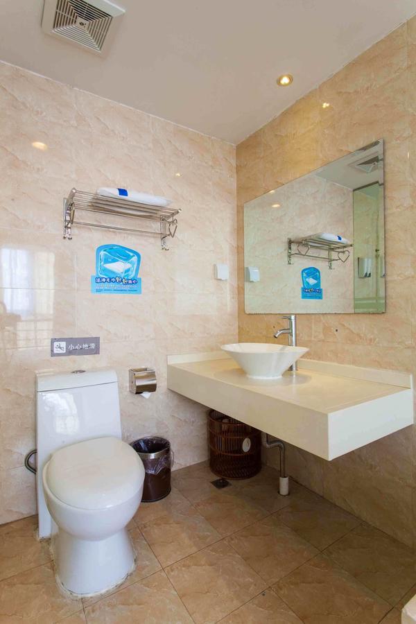 7Days Inn Chengdu North Railway Station No.2 Экстерьер фото